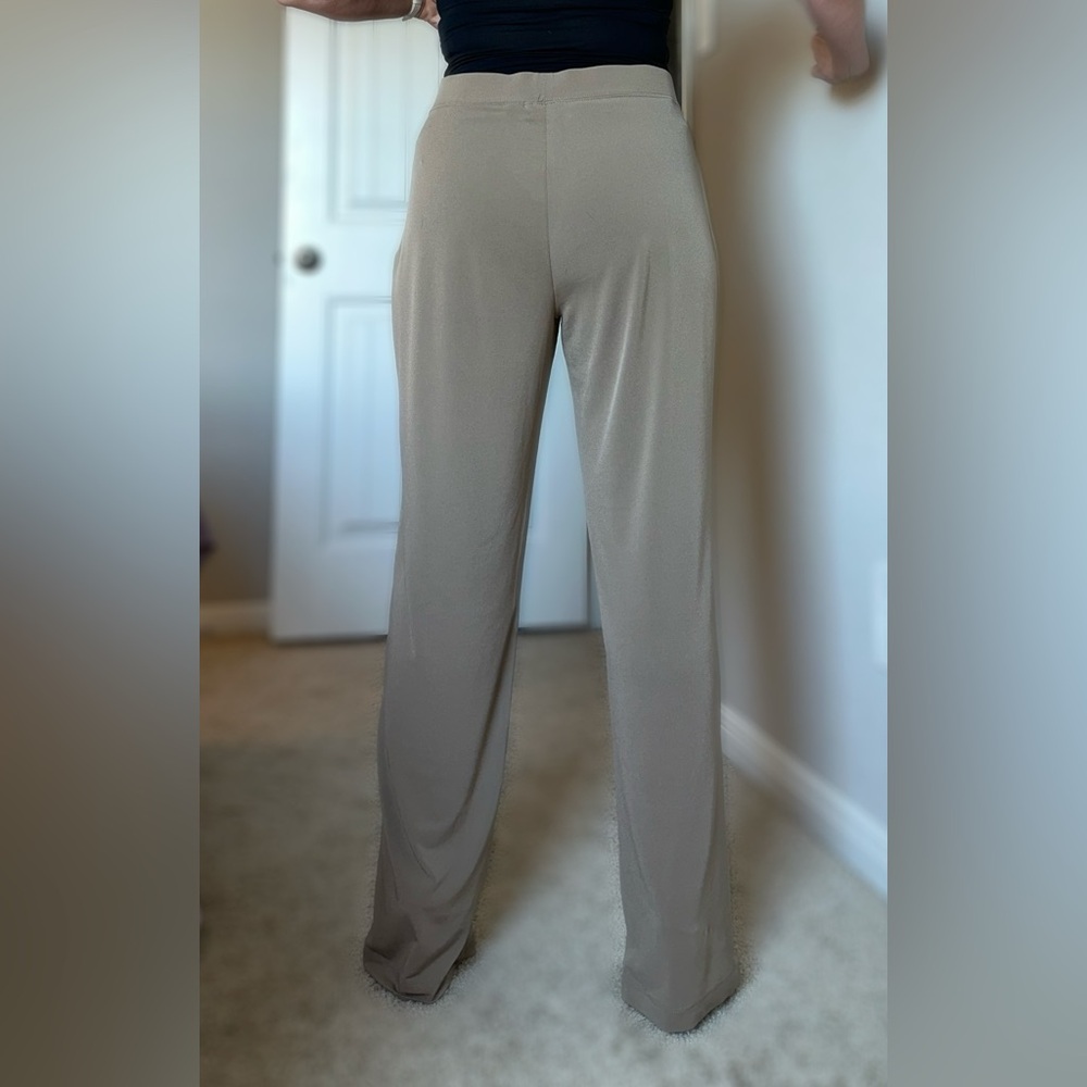 NWOT Susan Graver Liquid Knit Women's Tan Pants - Medium - Picture 3 of 14